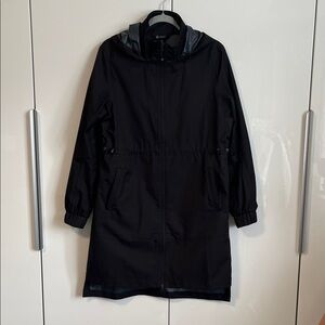 Mondetta Black Water Resistant Hooded Outdoor Rain Jacket with Hood, Size L